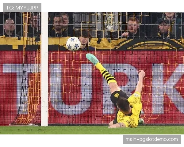 半场战报：多特蒙德1-0莱比锡，阿德耶米速度主导两次高效反击